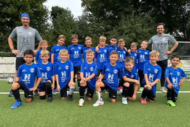 U9 II mit neuen Trainingstrikots